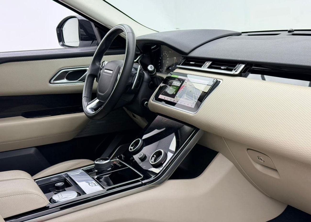 لاند روفر رينج روفر فيلار 2020 Range Rover Velar P250 SE Dynamic, Warranty, Fully Loaded, Excellent Condition, GCC