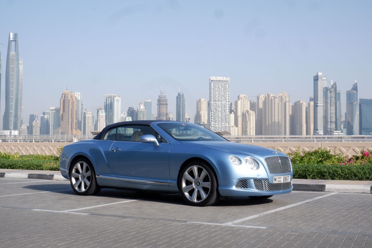 بنتلي كونتيننتال جي تي سي W12 twin turbo TOP option