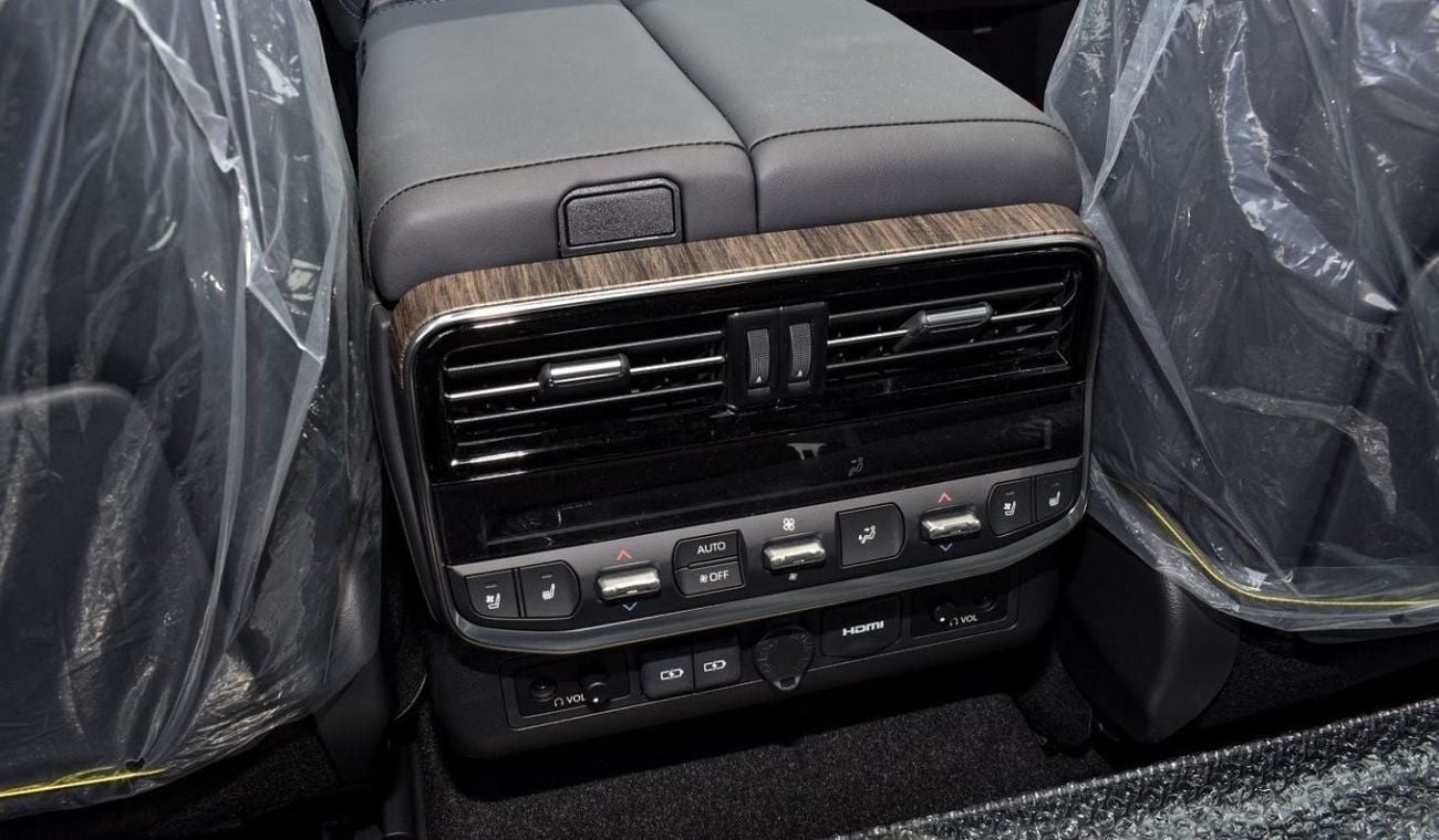 تويوتا لاند كروزر Toyota Land Cruisers VXR 3.5L Twin Turbo Full Option Europe Specs Model 2024 Black color