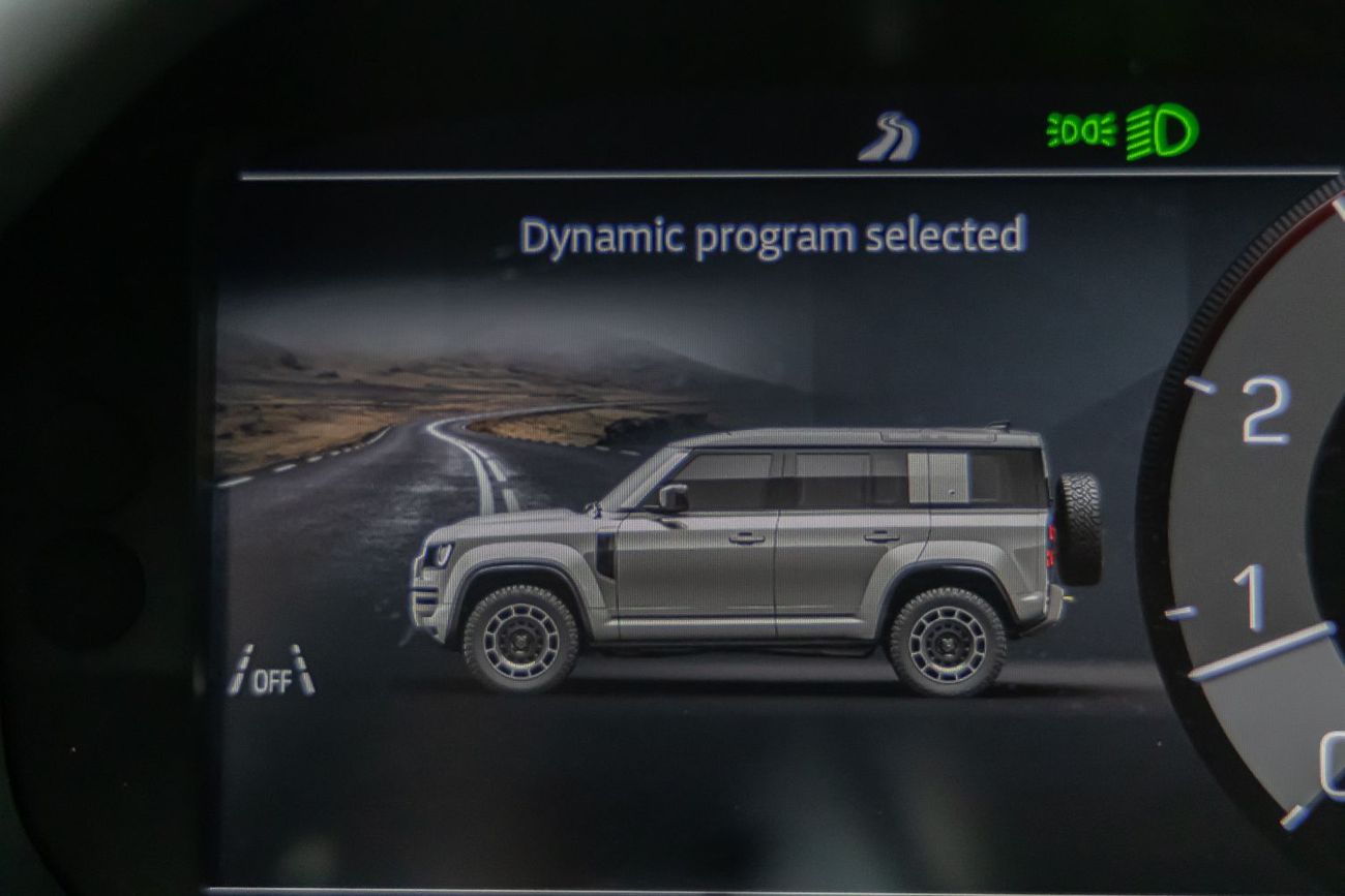 Land Rover Defender 110 P635 OCTA V8 Land Rover Defender 110 OCTA V8 | EVO Carbon Interior and Exterior | 2025