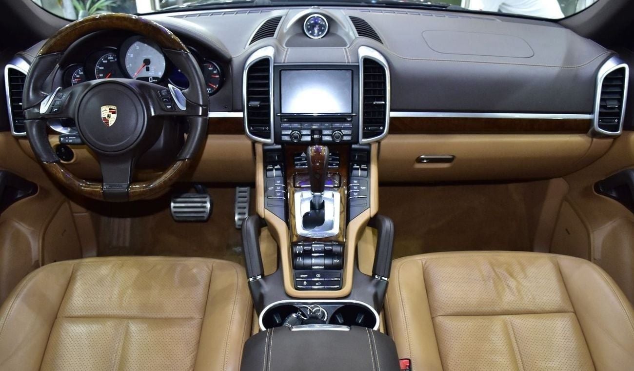 بورش كايان EXCELLENT DEAL for our Porsche Cayenne S ( 2012 Model ) in Black Color GCC Specs