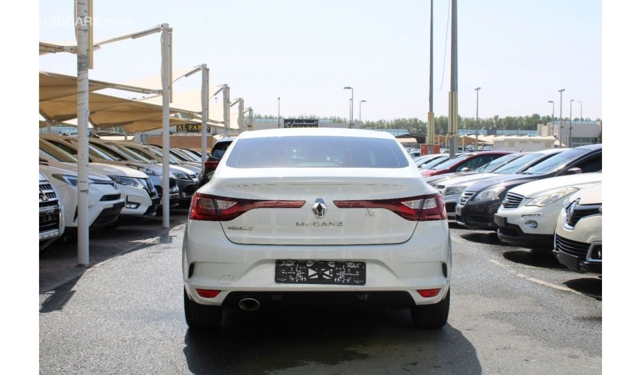 Renault Megane LE ACCIDENT FREE - GCC - CAR IS IN PERFECT CONDITION INSIDE OUT