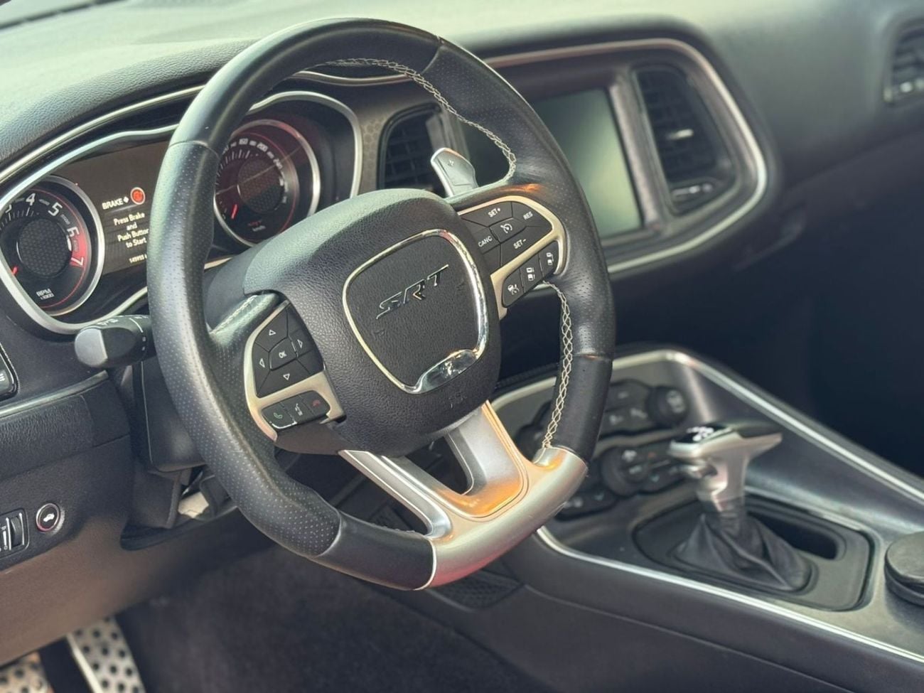 Dodge Challenger SRT8 FULL OPTION SRT 6.4L