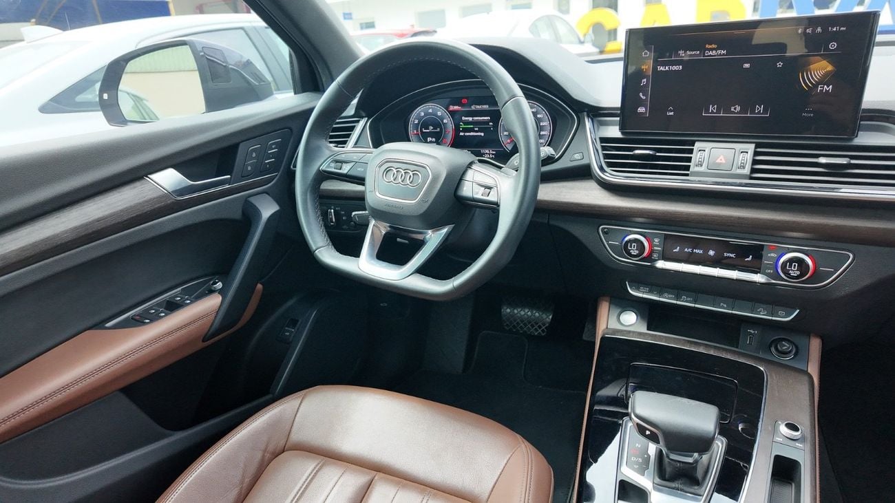 Audi Q5 45 TFSI S-LINE | Agency Warranty | Complete Service History | Zero Downpayment Support Available