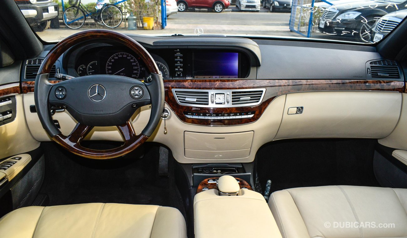 Mercedes-Benz S 550