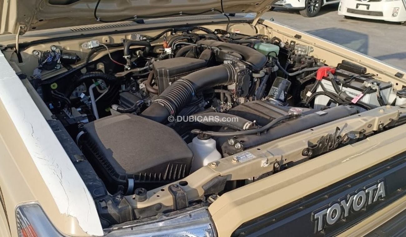 Toyota Land Cruiser Pick Up Single Cab Std Single Cab 4.0L V6 SC 2022MY Petrol ( Used )