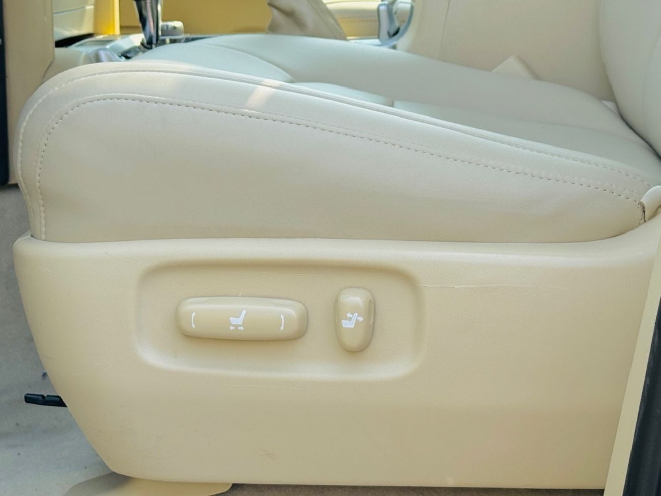 Toyota Land Cruiser Toyota Land Cruiser LEFT HAND DRIVE GXR