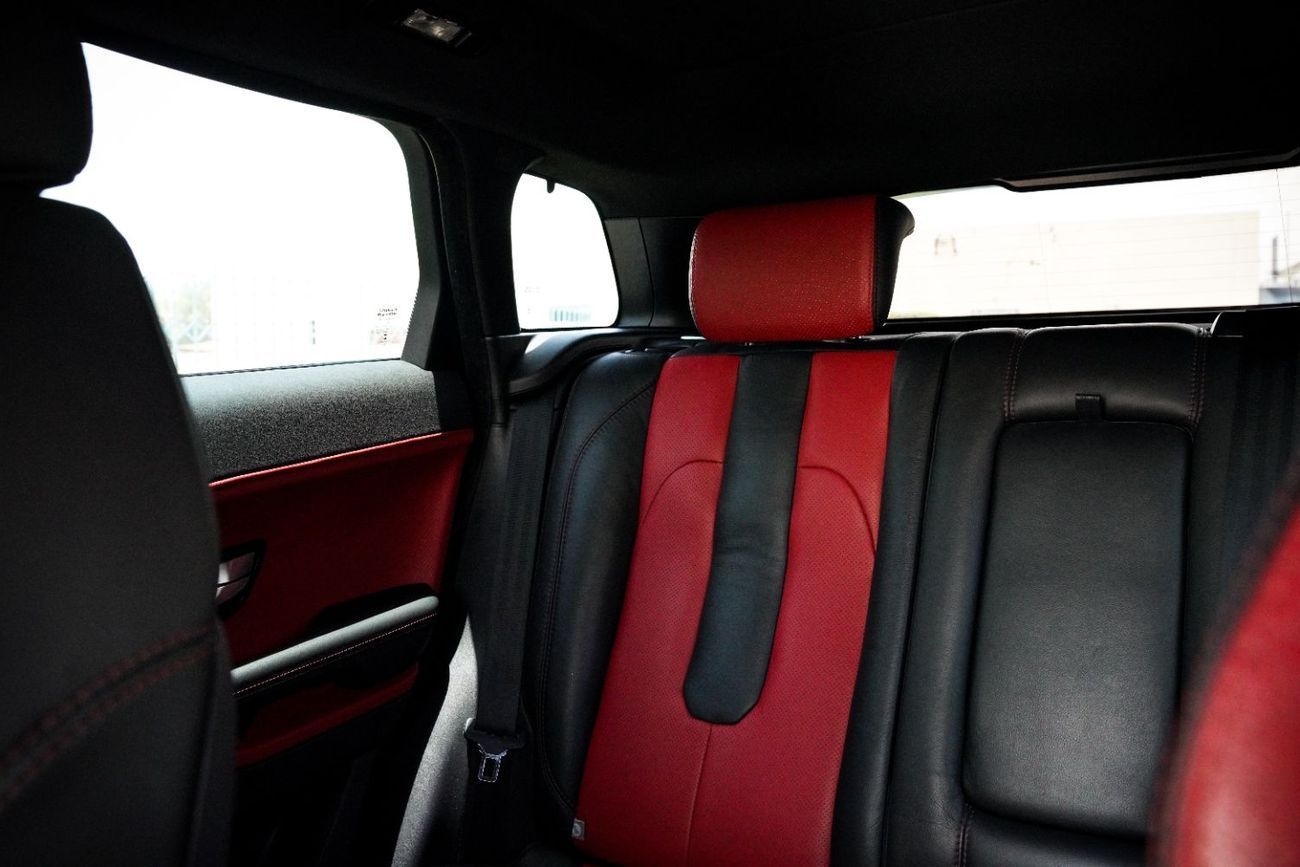 Land Rover Range Rover Evoque HSE Dynamic 2.0L (5 Door)