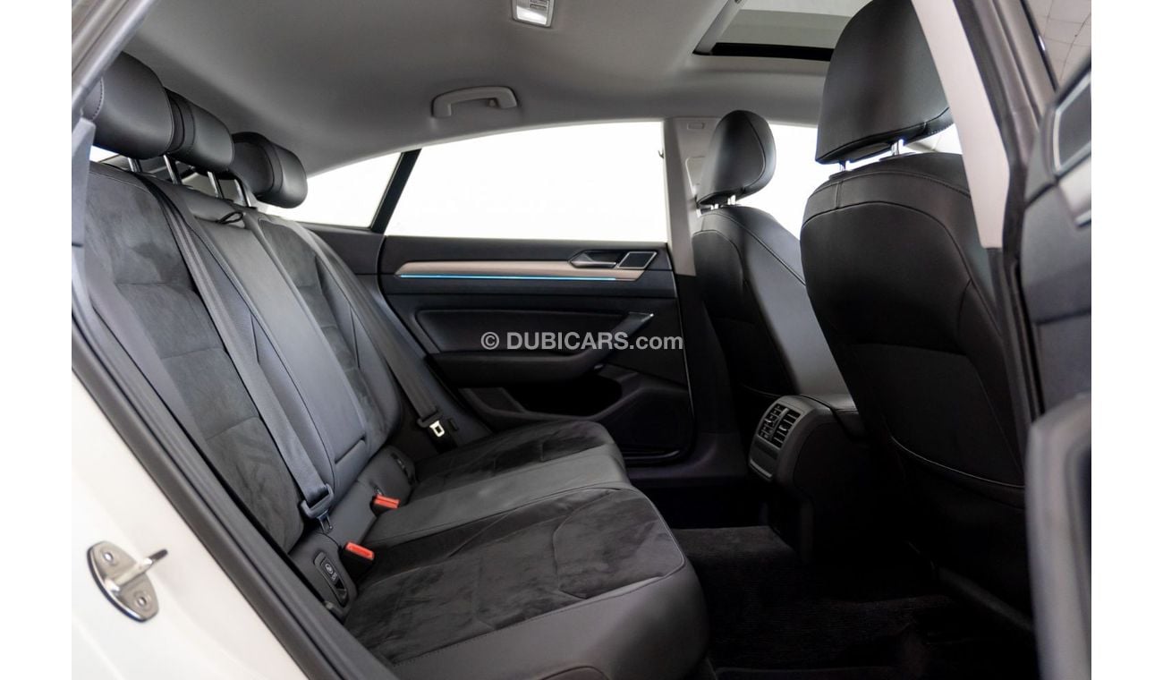 Volkswagen Arteon R-Line 4Motion 2018 Volkswagen Arteon / Full Volkswagen Service History