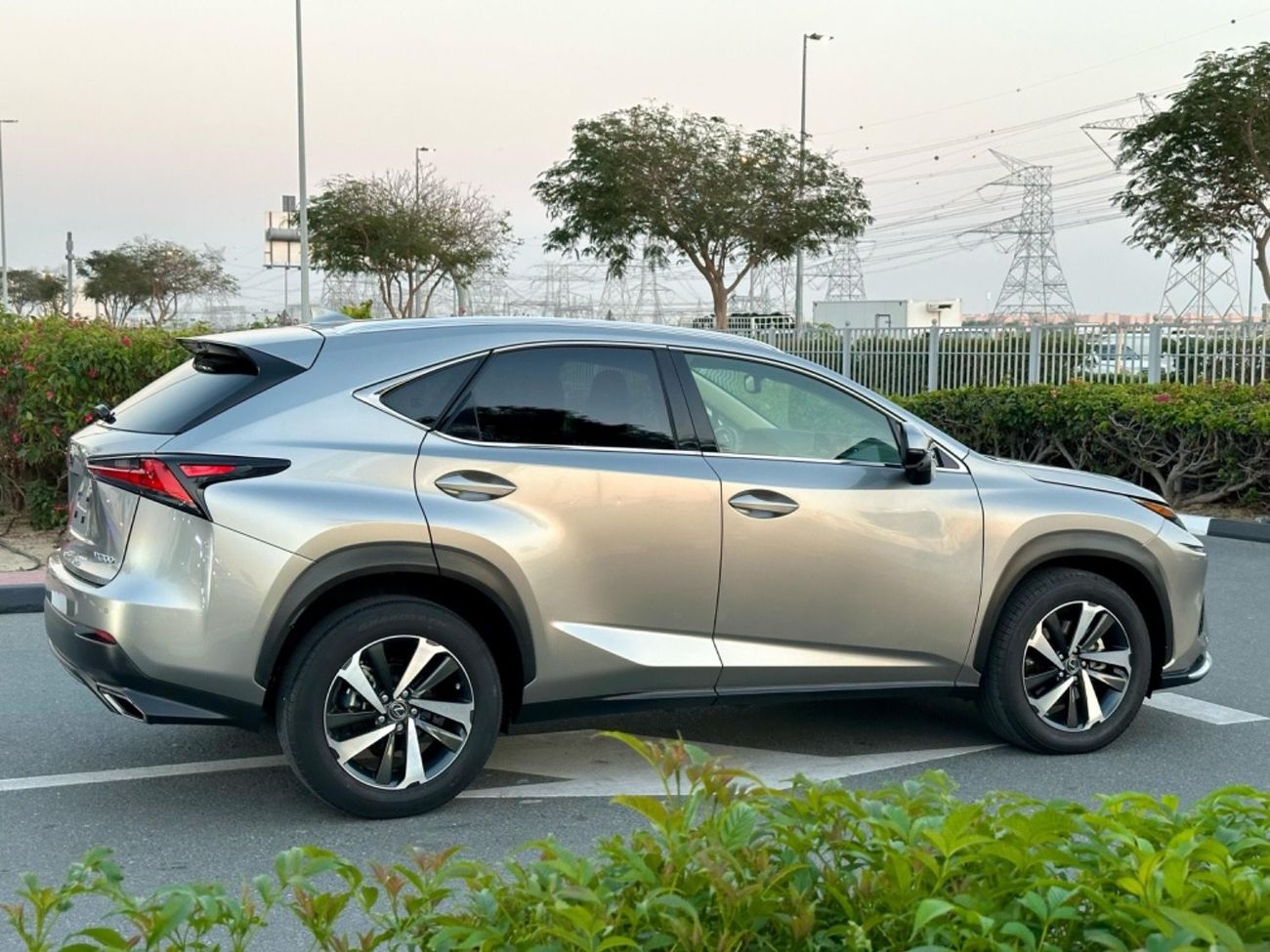 Lexus NX300 Platinum 2021 LEXUS NX300, AWD 360 camera full option