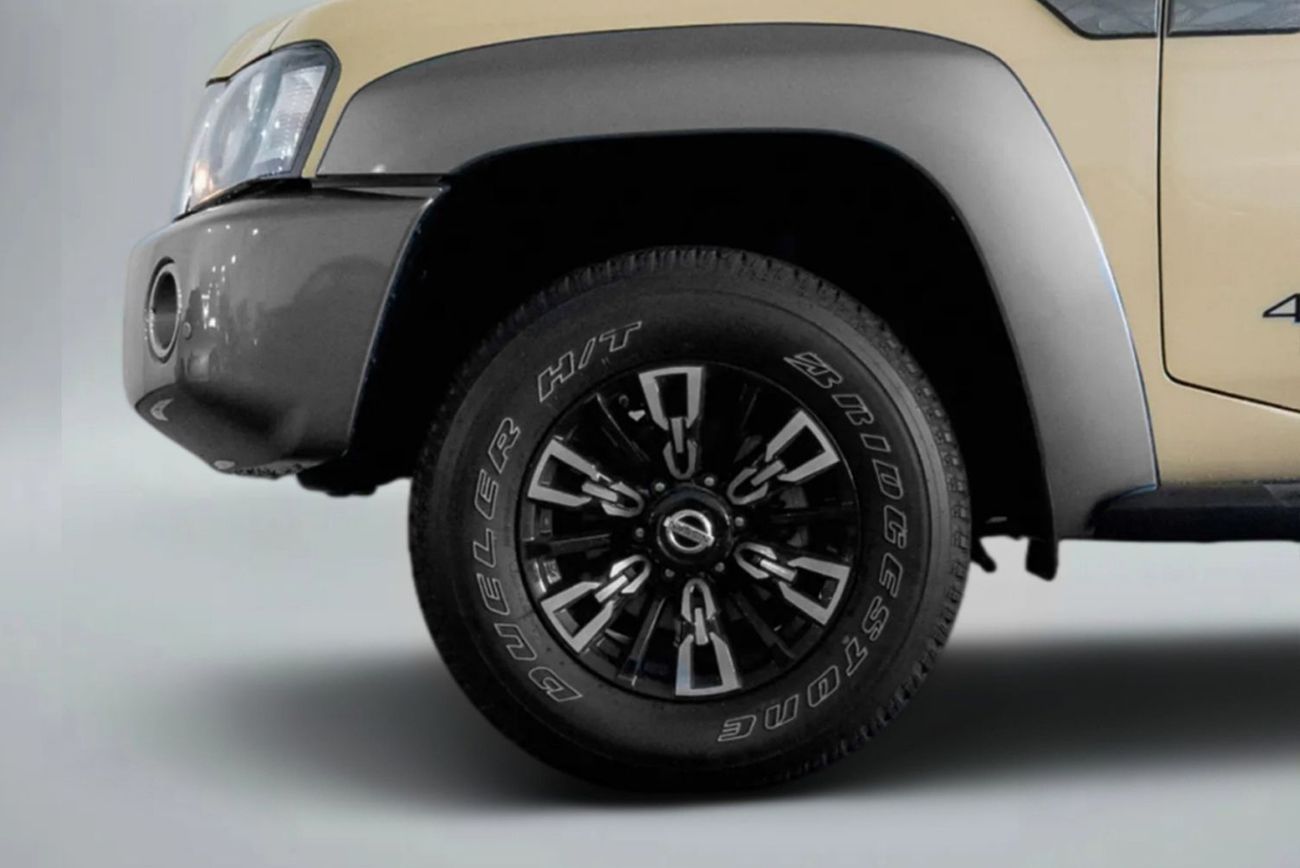 نيسان باترول سوبر سفاري Final Edition