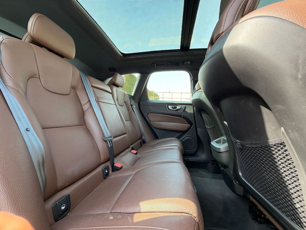 فولفو XC 60 T5 R Design 2.0L