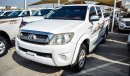 Toyota Hilux With Tan seat covers