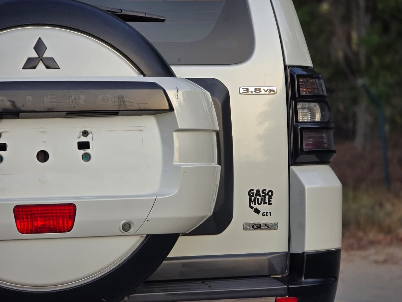 Mitsubishi Pajero GLS HIGHLINE Mitsubishi Pajero 2011 GLS 3.8L | GCC Specs | Excellent Condition | Orginal paint | Acc