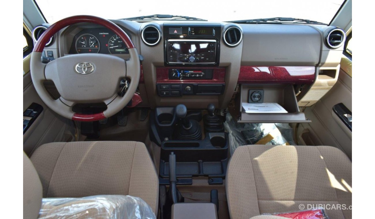 Toyota Land Cruiser Hard Top 71 Short Wheel Base V6 4.0L Petrol MT