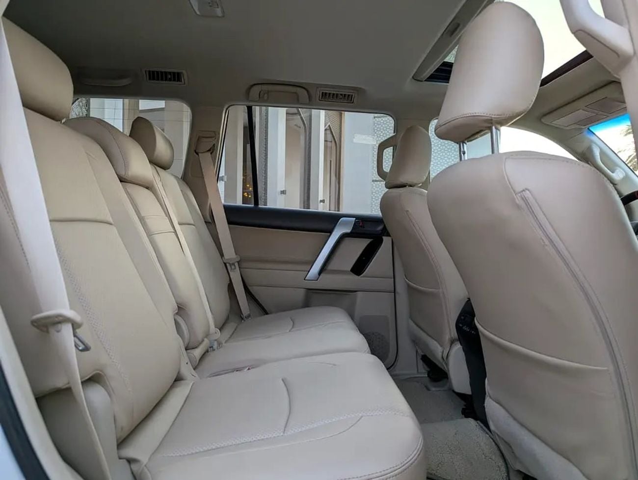 تويوتا برادو GXR TOP FULL OPTION V6 4.0L GCC IN EXCELLENT CONDITION