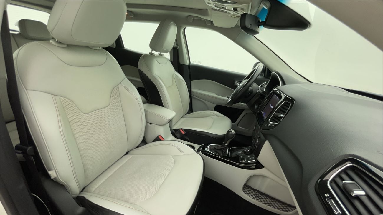 Jeep Compass LIMITED 2.4 | Zero Down Payment | Home Test Drive