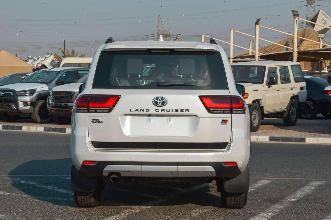 تويوتا لاند كروزر GR SPORT 3.5L 4WD PETROL SUV 2026