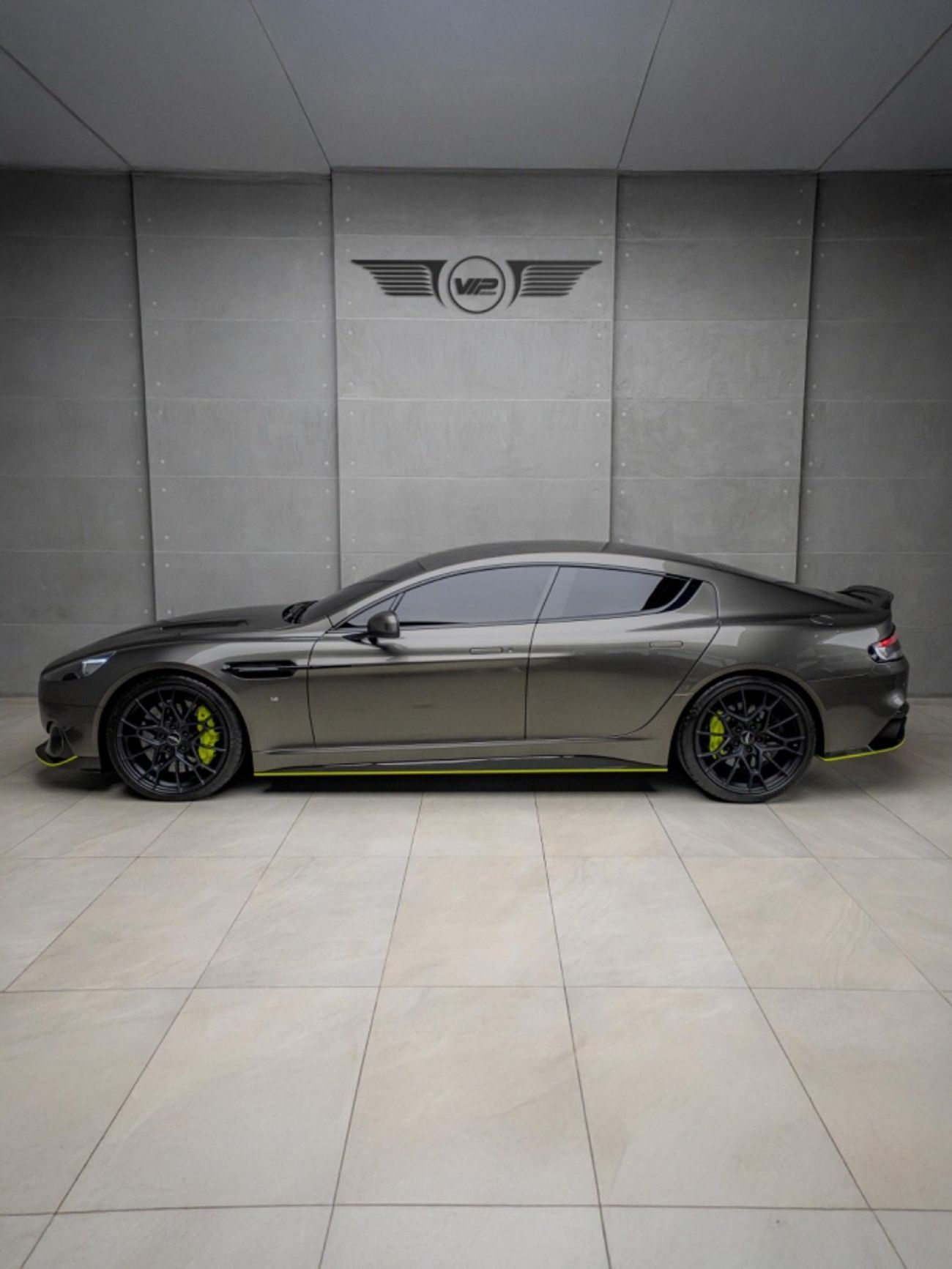 أستون مارتن DB11 AMR 5.2L