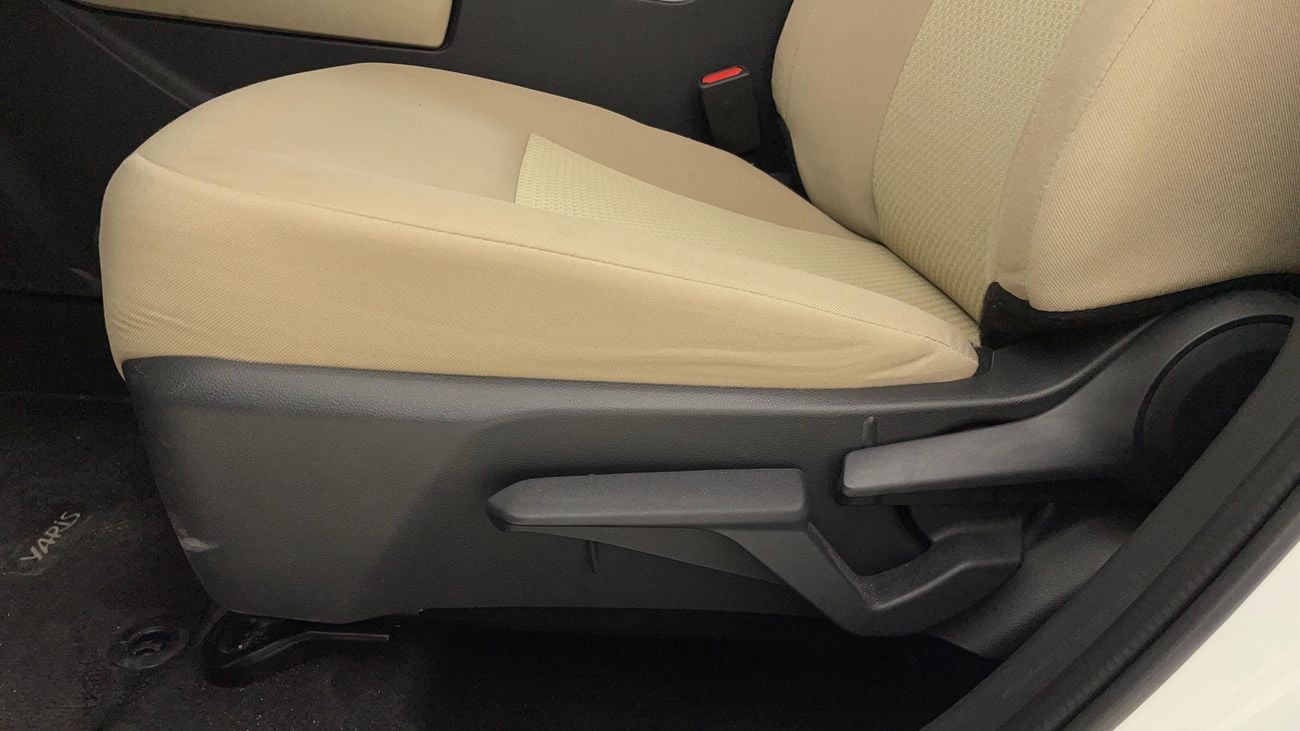 تويوتا يارس E 1.5 | بدون دفعة مقدمة | اختبار القيادة في المنزل