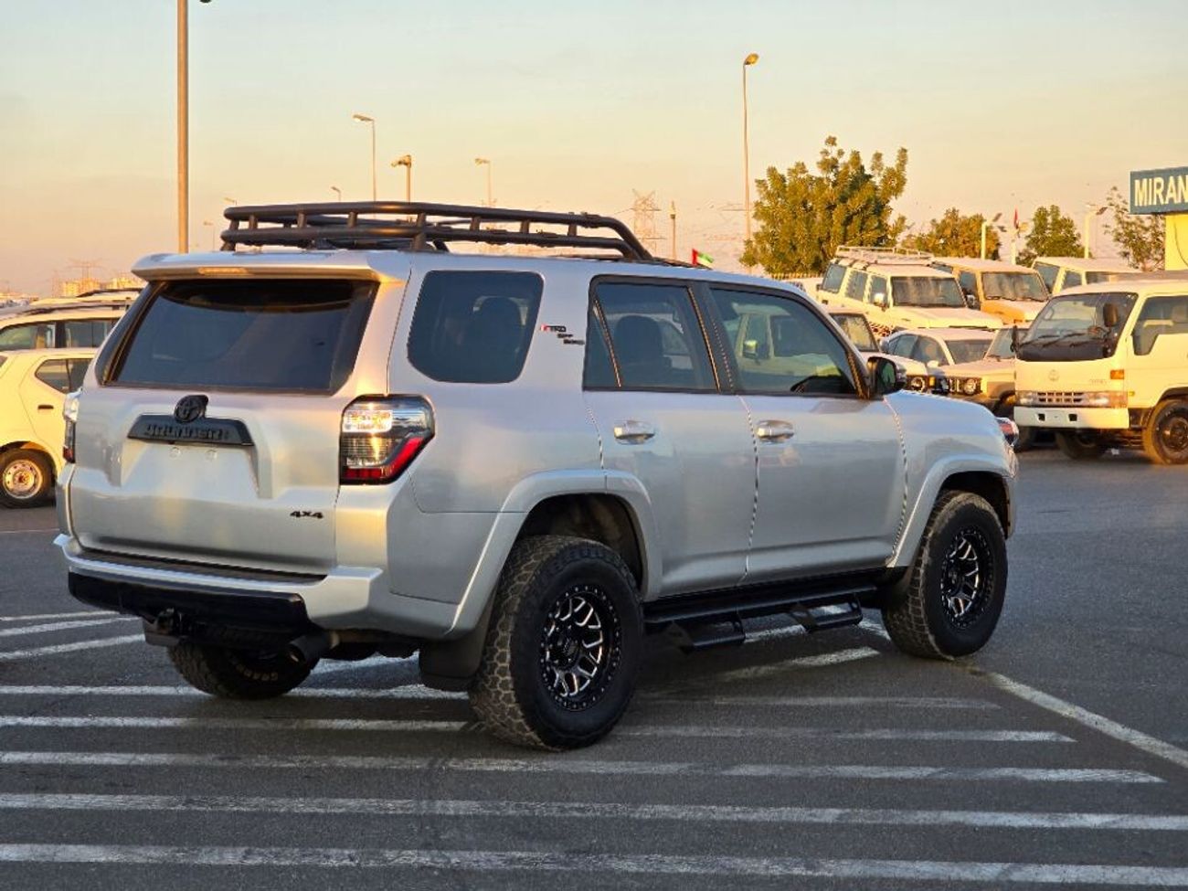 تويوتا Runner4 2022 Model TRD off Road sunroof, Push button and original leather seats