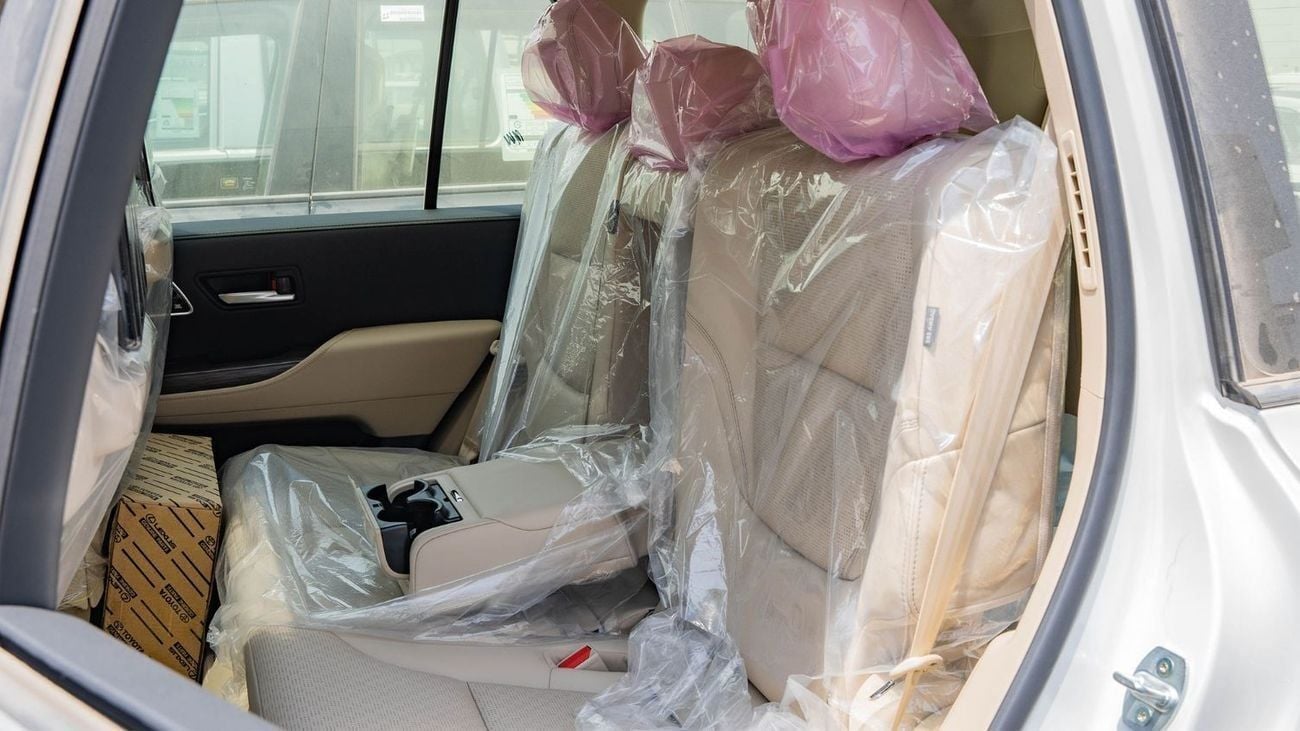 تويوتا لاند كروزر 2025 Toyota Land Cruiser 300 VXR 3.5L AT Petrol Twin Turbo (White-Beige)