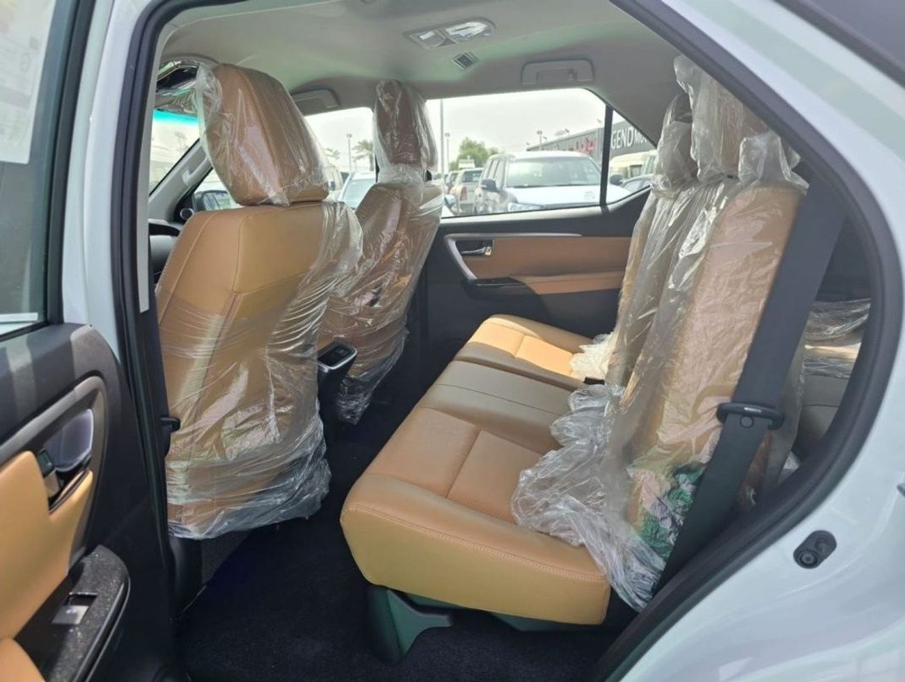 تويوتا فورتونر 4.0L PETROL V6 FULL OPTION 2024 GCC