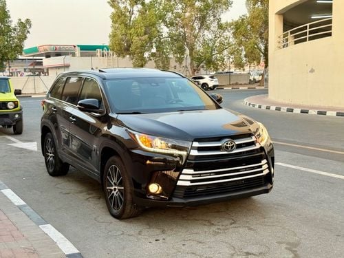 Toyota Highlander 2018 SE LIMITED AWD MOONROOF 3.5 FULL OPTION USA IMPORTED