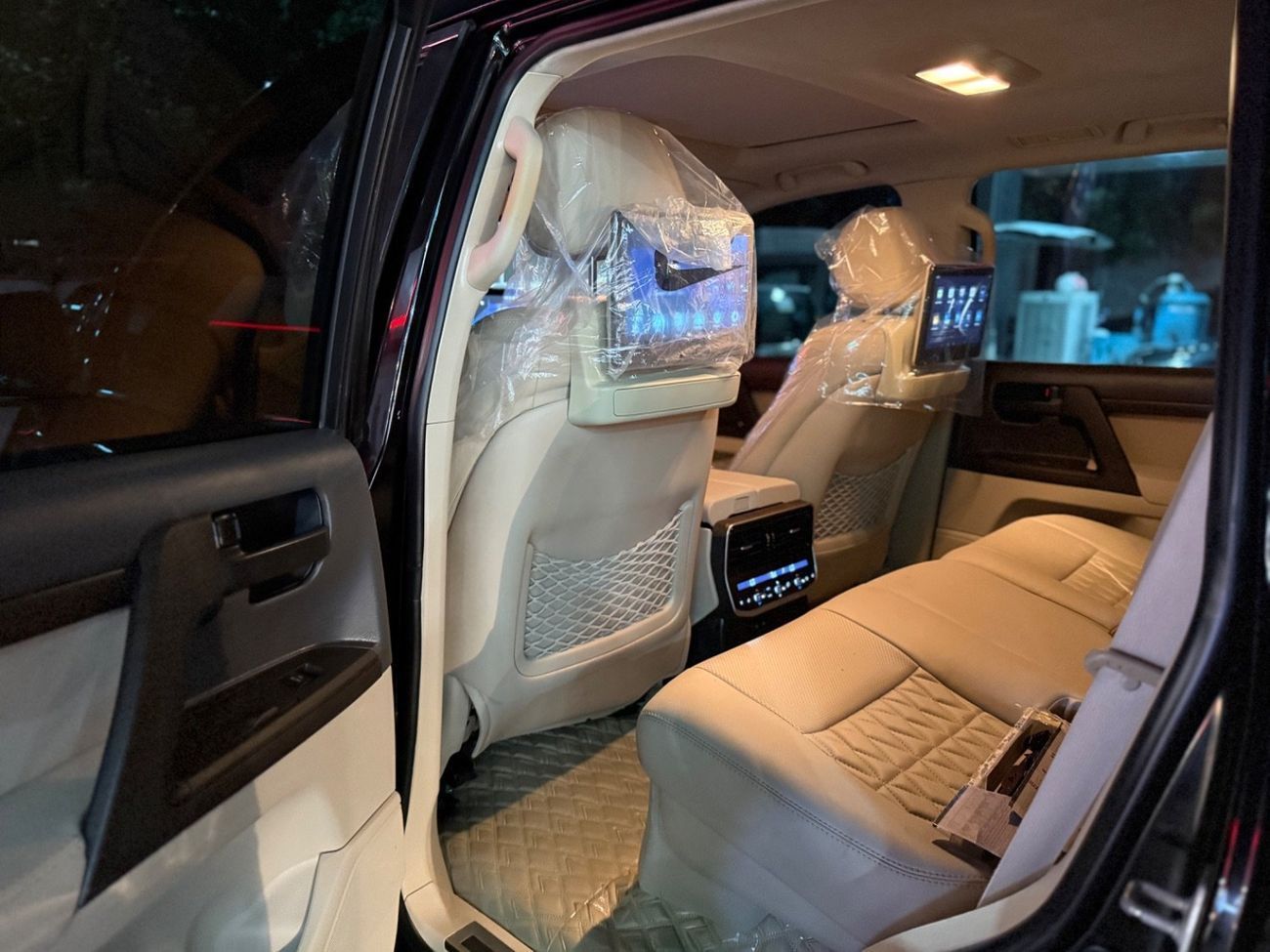 تويوتا لاند كروزر GXR 4.0L (271 HP) 4WD