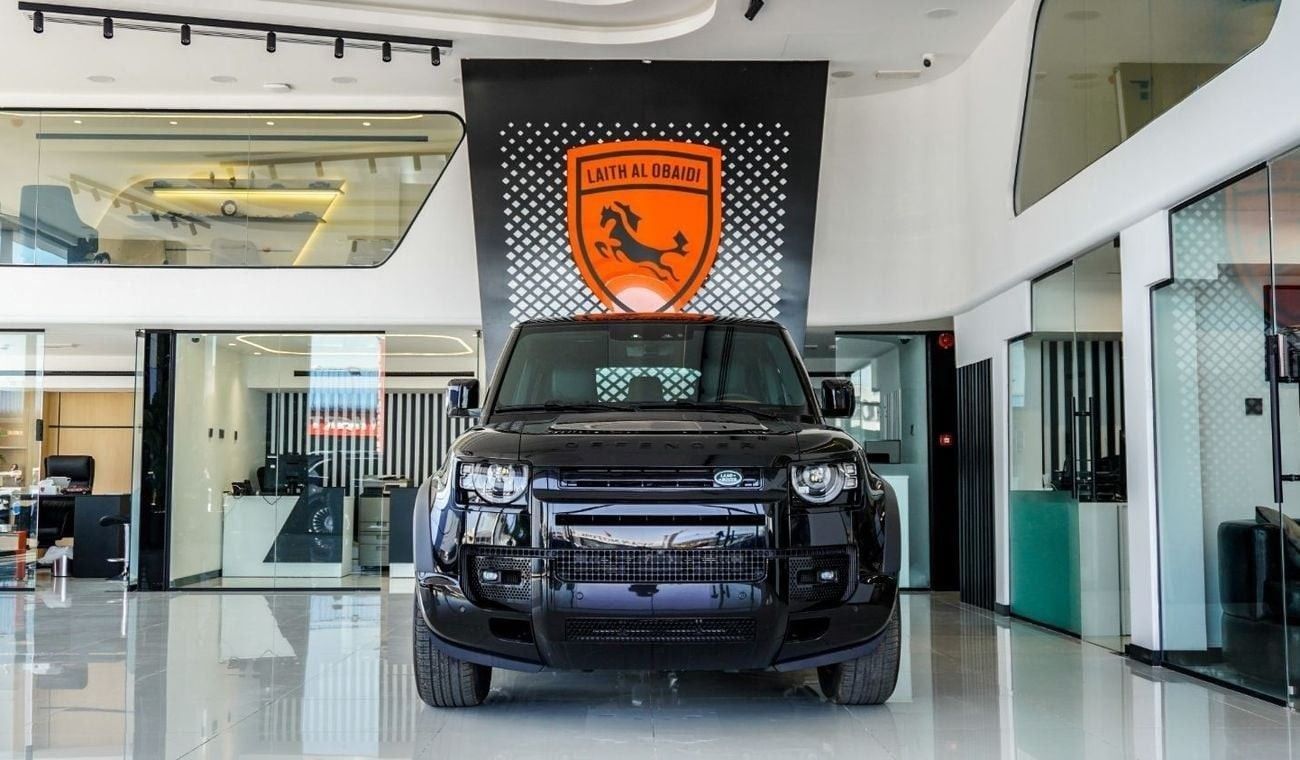 Land Rover Defender P400 110 X-Dynamic HSE 3.0L (7 Seater) Land Rover Defender 110 HSE X-Dynamic P400 | Black Pack Editi