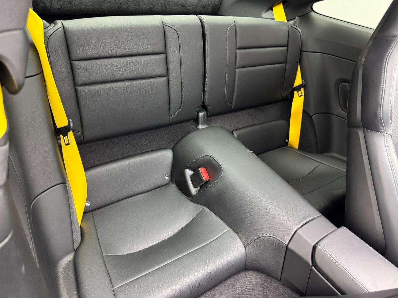 بورش 911 Carrera 3.0L (444 HP) Coupe 2024 Porsche 911 Carrera, Porsche Service History, Feb / 2026 Porsche Wa