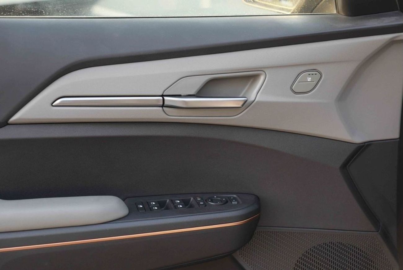 Kia EV5 2024 KIA EV5 AIR 530 - Silver inside Grey Black | Export Only