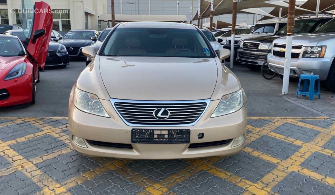 Lexus LS460