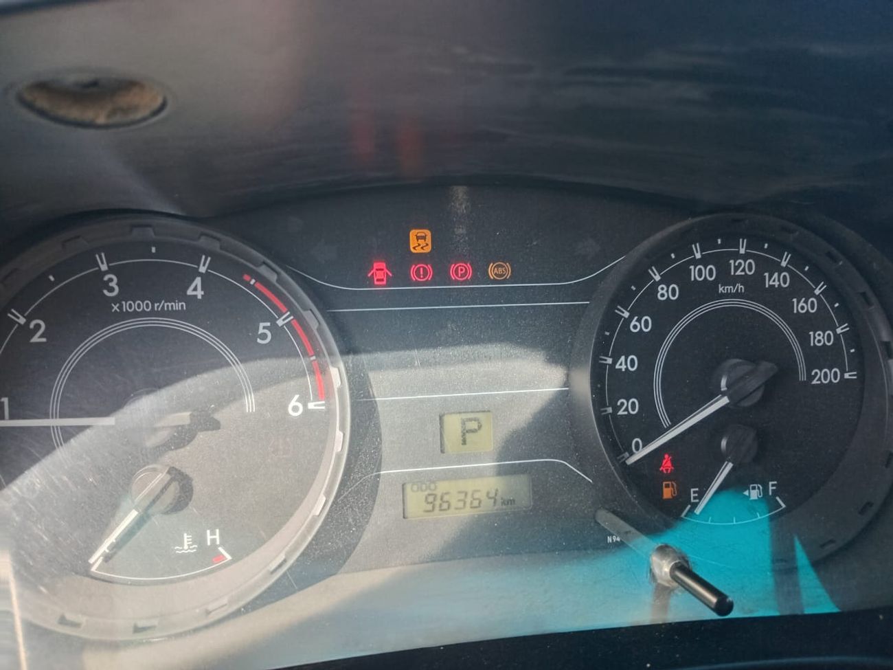 Toyota Hilux DC 2.4L DIESEL AUTOMATIC TRANSMISSION