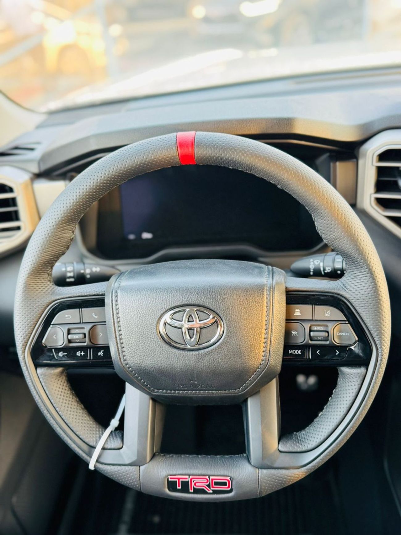 تويوتا سيكويا TRD OFFROAD