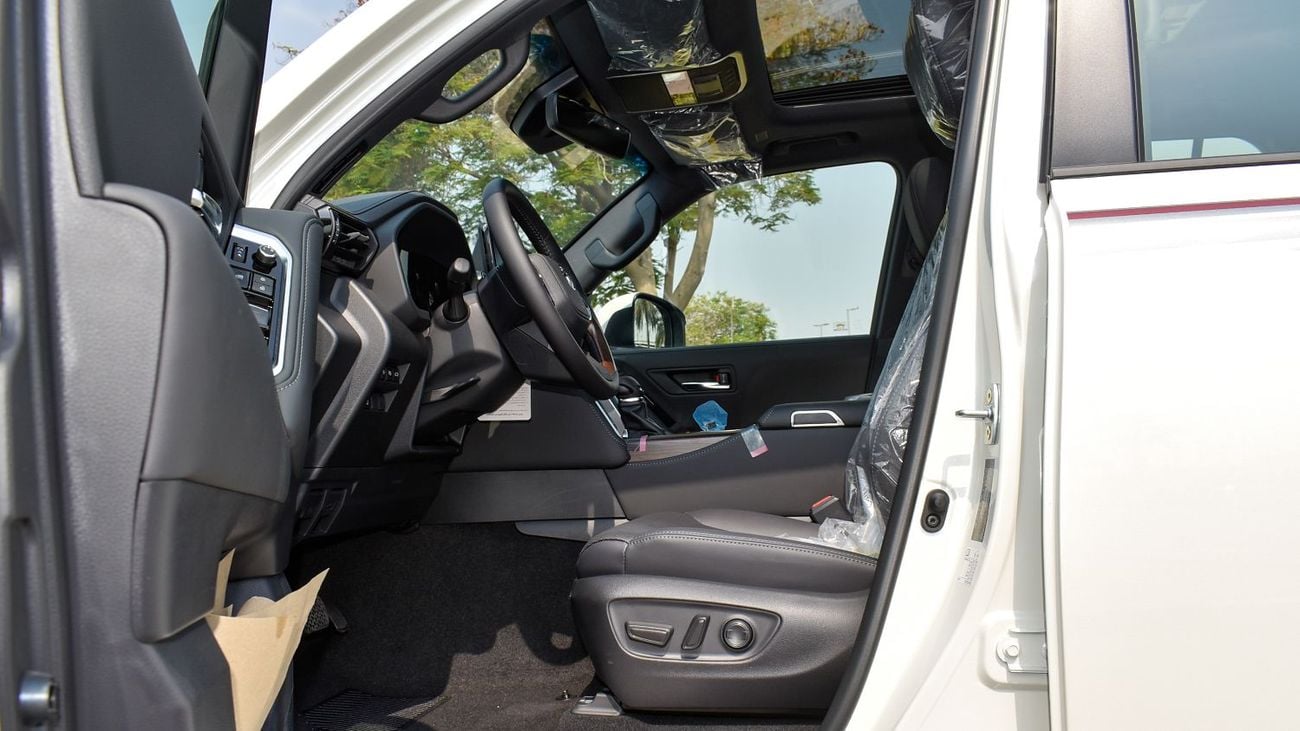تويوتا لاند كروزر ECT0073 - 2025 Toyota Land Cruiser 300 GXR - 3.5L Petrol - White/Black