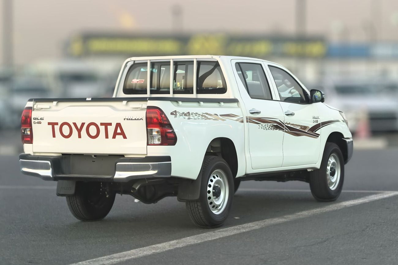 Toyota Hilux TOYOTA HILUX SC 2.7L PETROL 4WD 2026