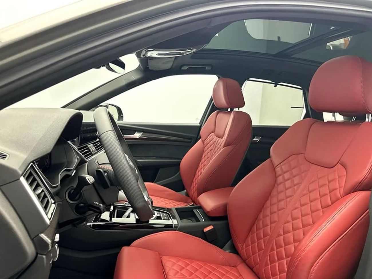 Audi SQ5 SUV TFSI 354hp (Ref# 02946)