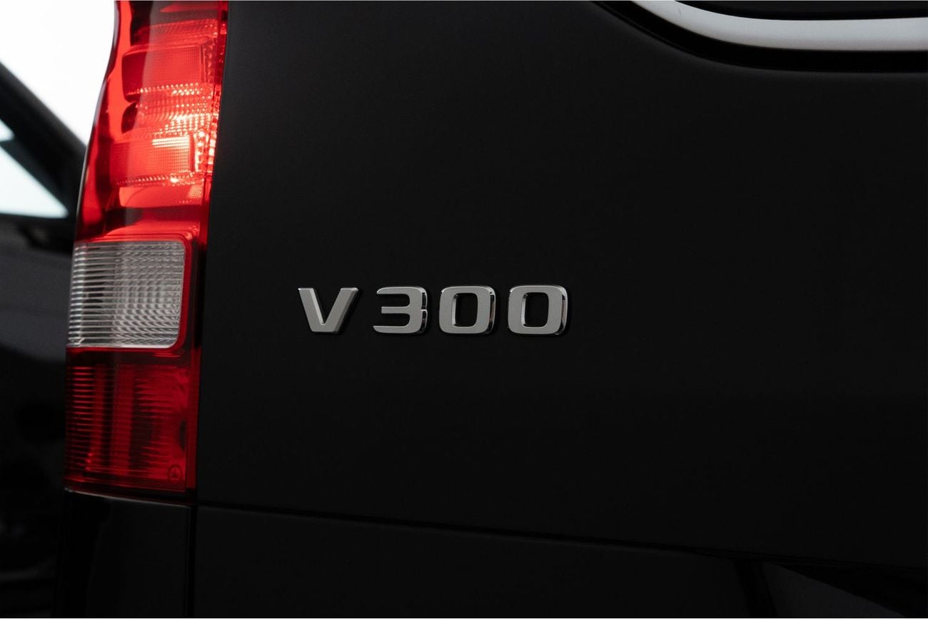 مرسيدس بنز V 300 STD