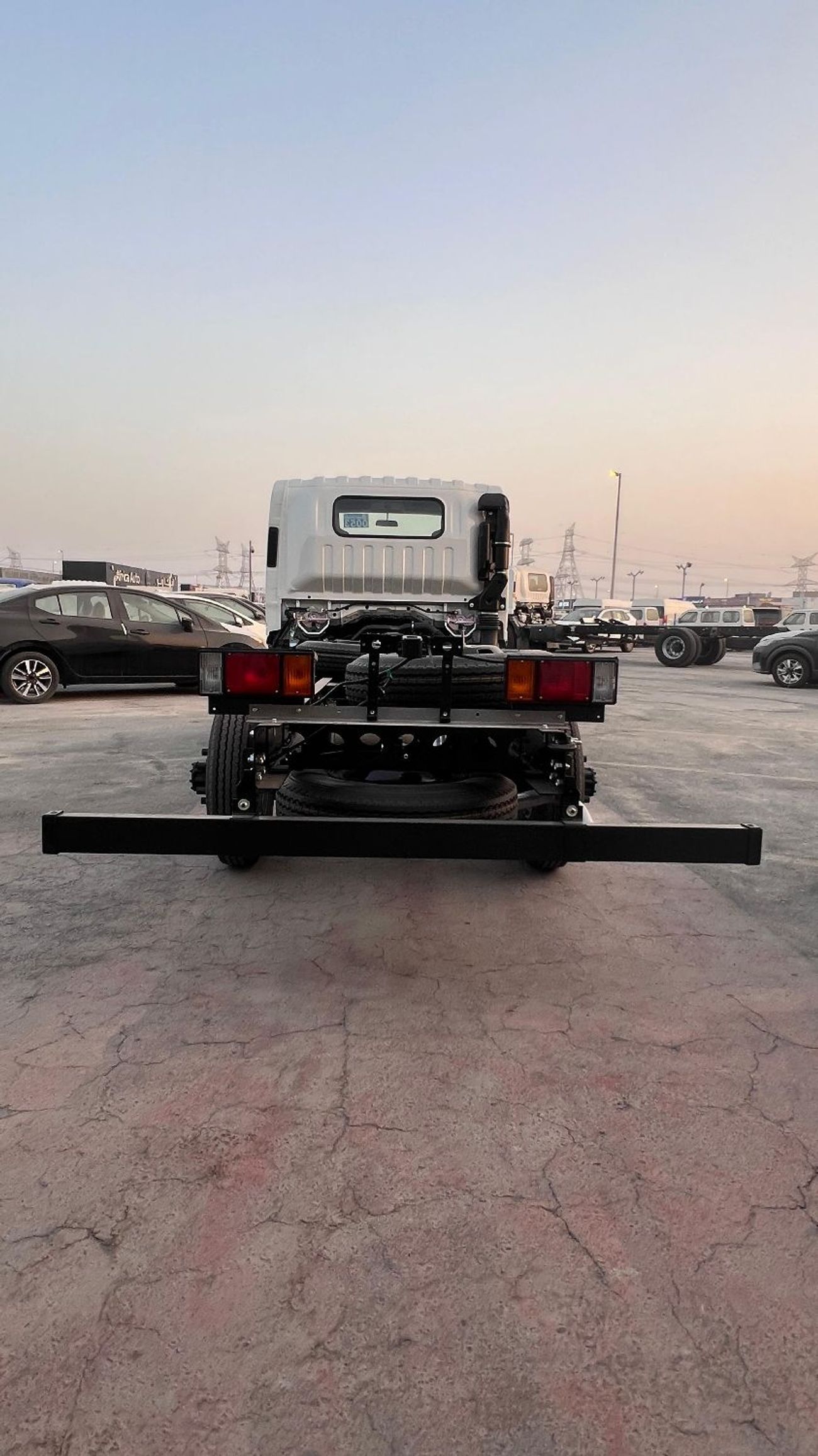 إيسوزو NPR Isuzu Npr Short Chassis Model 2026