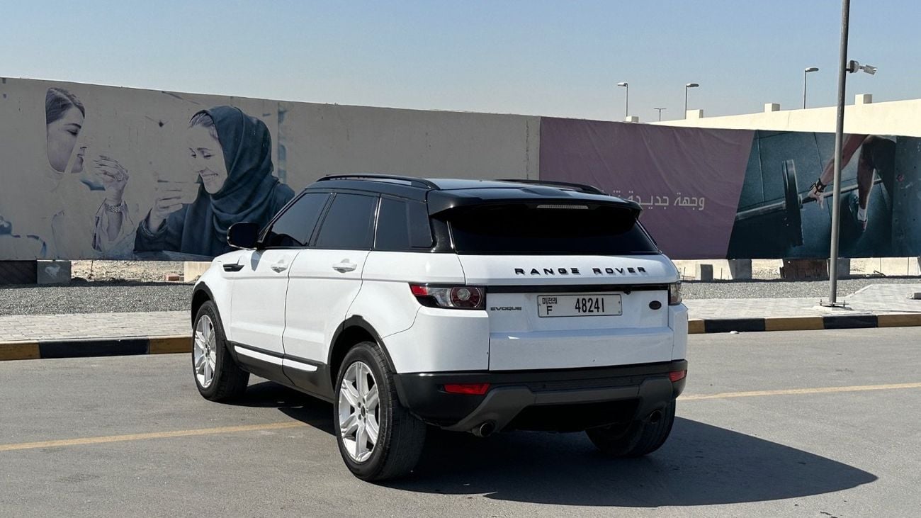 Land Rover Range Rover Evoque Pure LE 2.0L (5 Door) PURE PREMIUM 2.0L (5 Door)
