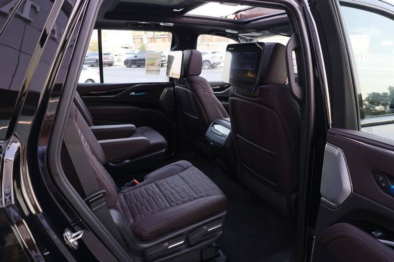 كاديلاك إسكالاد Sport Platinum 6.2L 4WD