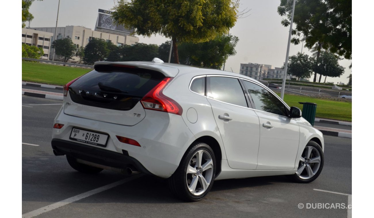 Volvo V40 T5 Full Option in Perfect Condition
