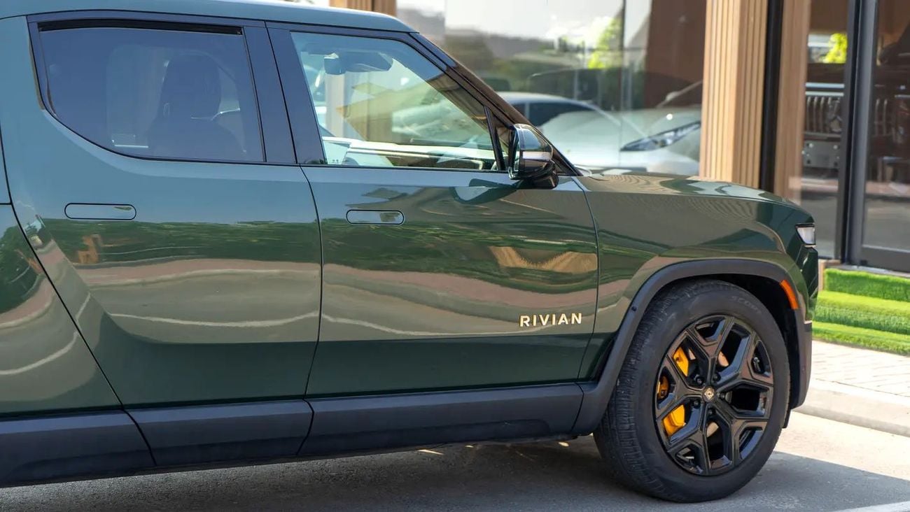 ريفيان R1T Rivian R1 2022