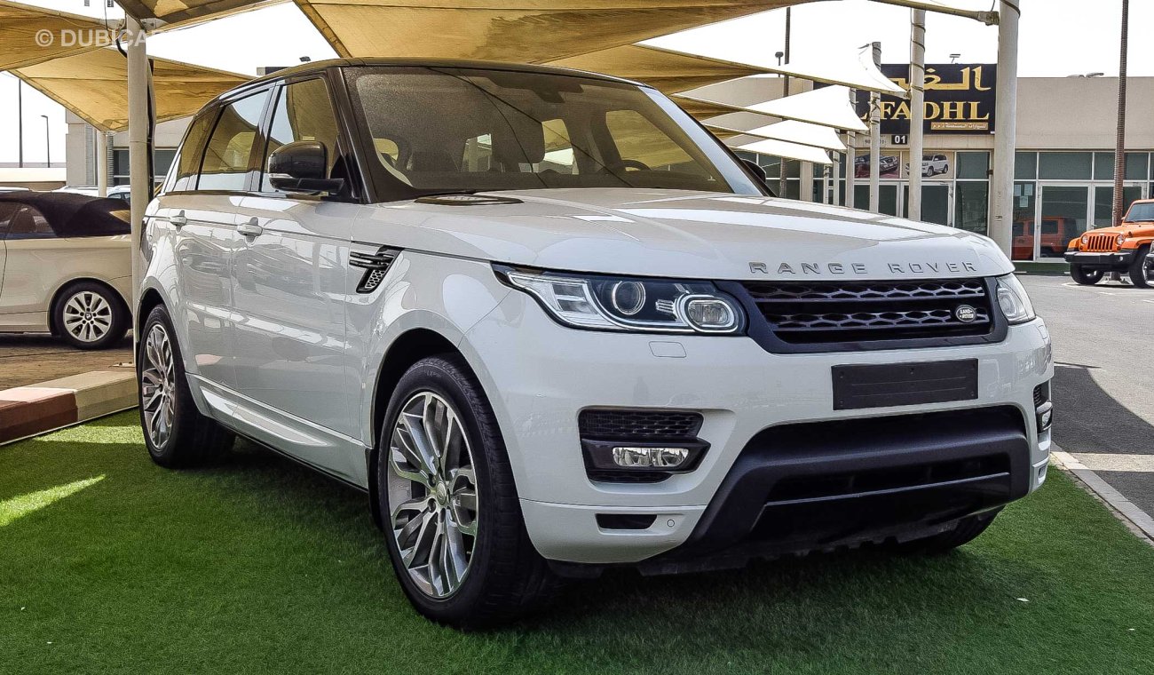 Land Rover Range Rover Sport HSE With Supercharged Badge