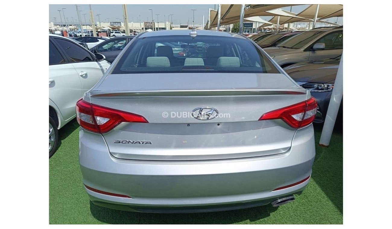Hyundai Sonata GLS car in excellent condition with no accidents