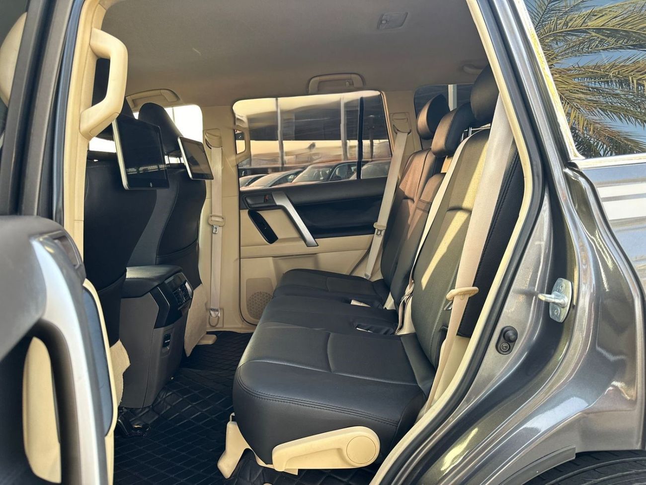 Toyota Prado MODIFIED TO 2023 MODEL | TESLA SCREEN | LHD |  2.7L PETROL ENGINE | 2016