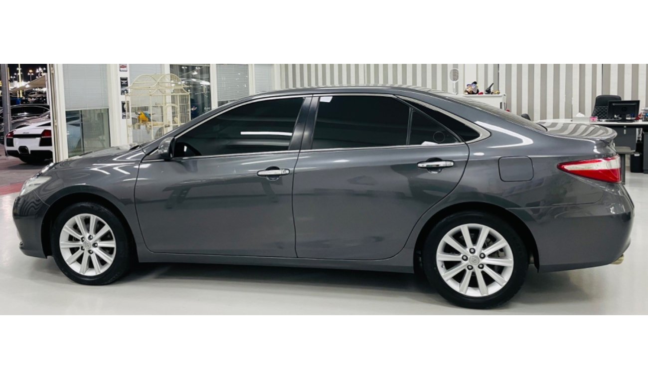 Toyota Camry GCC .. SE+ .. Full Options .. Sunroof .