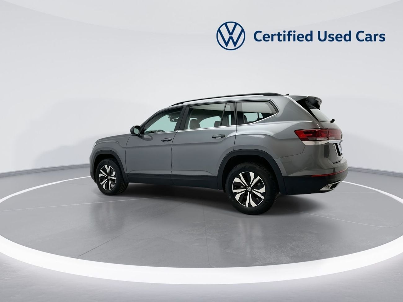 فولكس واجن تيرامونت Trendline 2.0L (Ref#54810) / WAS 149,900 AED - NOW 138,900 AED