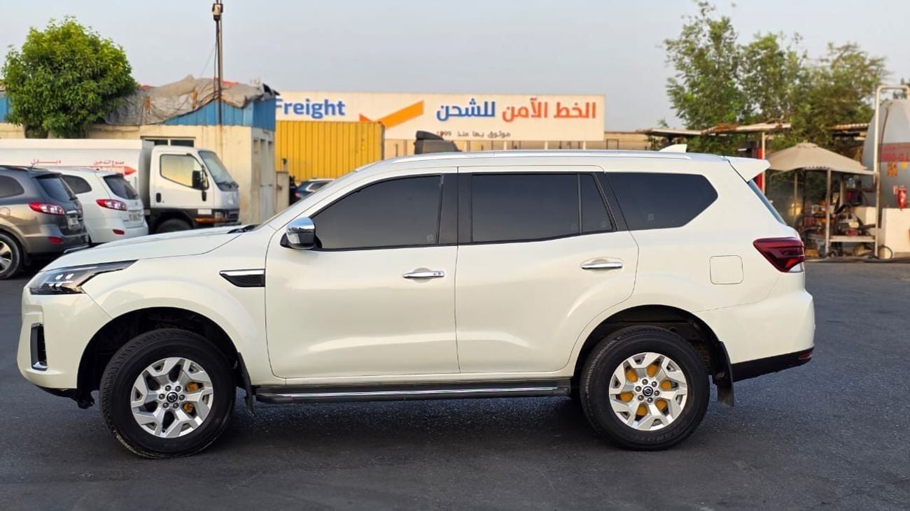 Nissan XTerra Platinum 2.5L 4WD